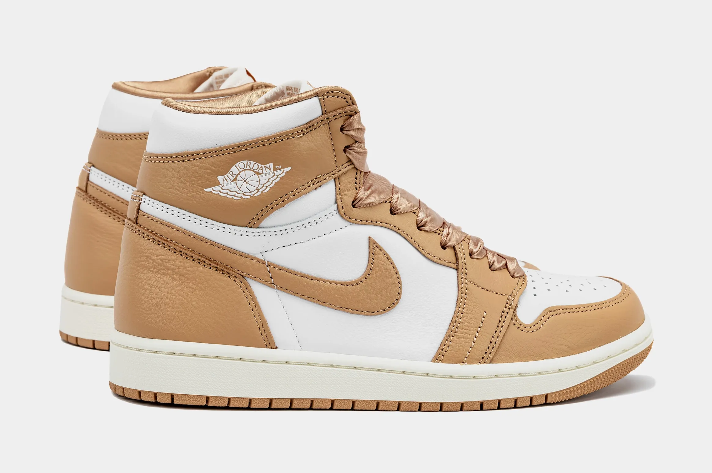 Air Jordan 1 Retro High OG Praline Womens Lifestyle Shoes (Praline/White/Sail)