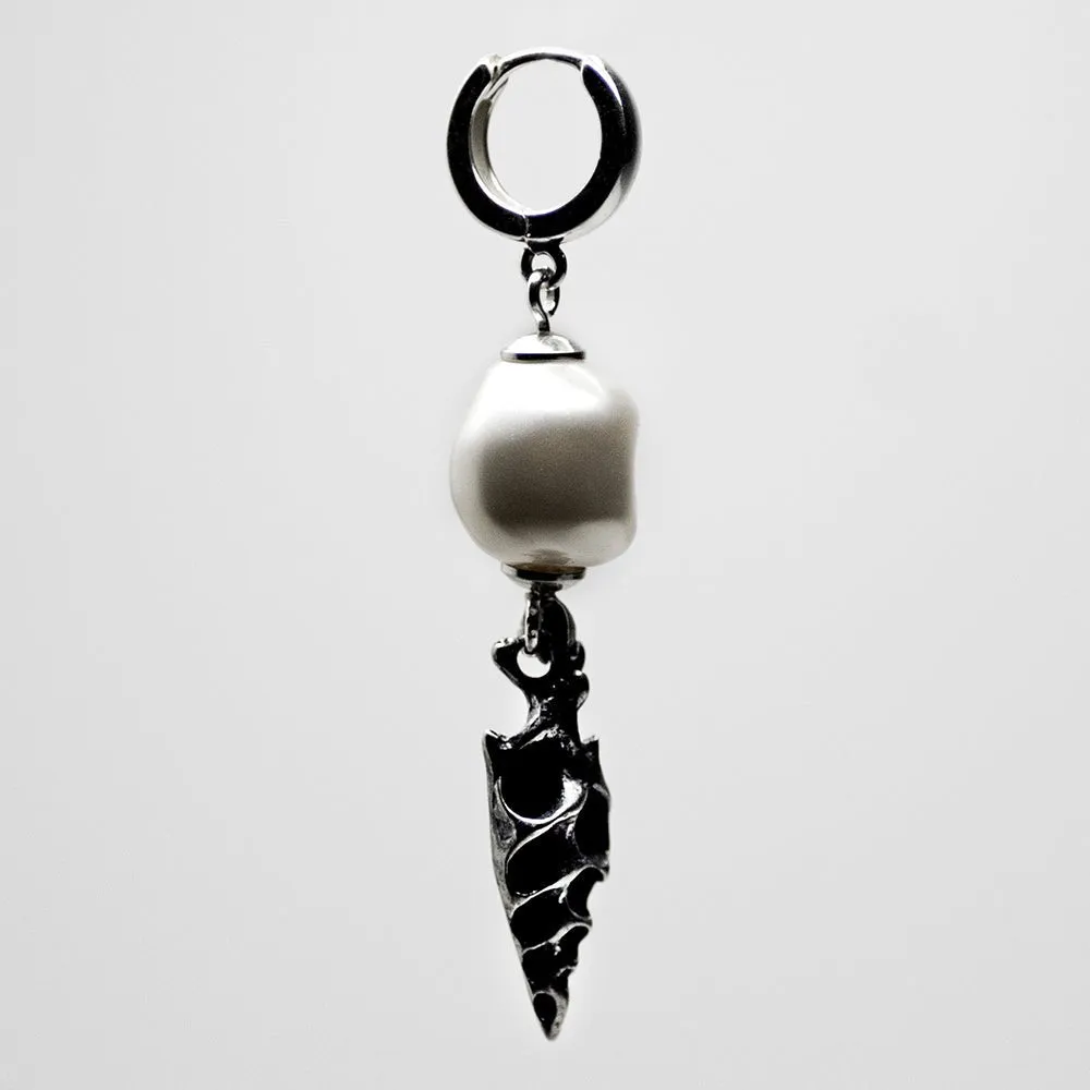 Dimidium Pearl earring