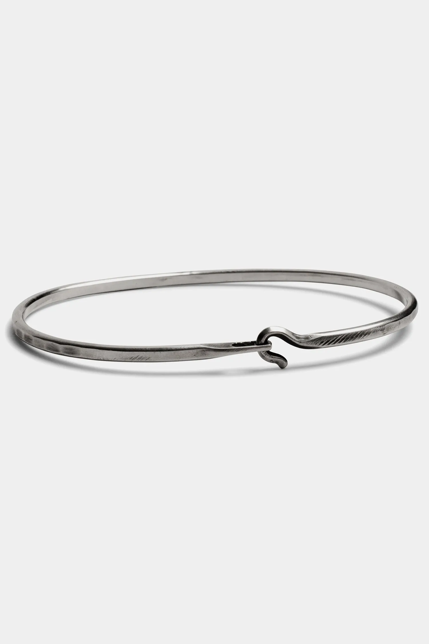 Hook silver bangle