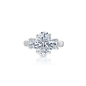 Lesia 4 Carat G SI1 Oval Cut Lab Grown Diamond Engagement Ring in Platinum